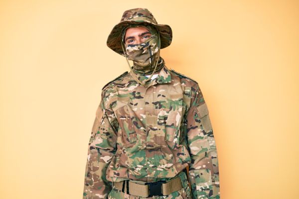 Découvrez la gamme d'équipement, matériel et vêtements militaires