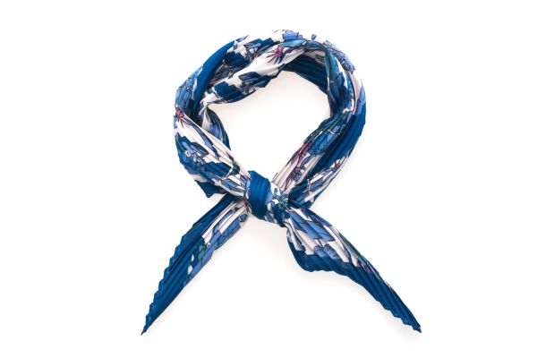Les foulards en soie : un accessoire intemporel et plein de couleurs